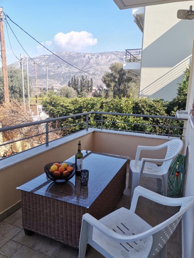 Quiet Apartment In A Private House Loutraki  Luaran gambar