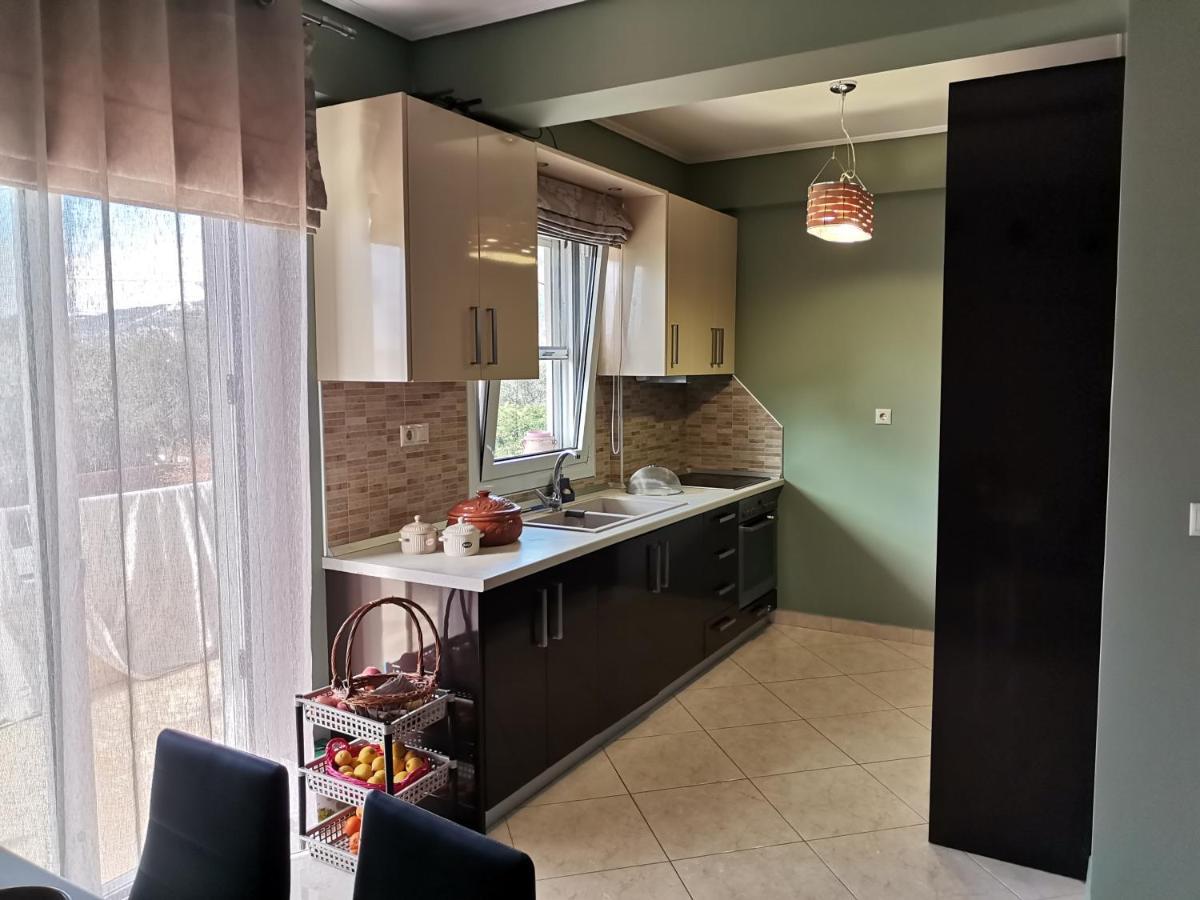 Quiet Apartment In A Private House Loutraki  Luaran gambar